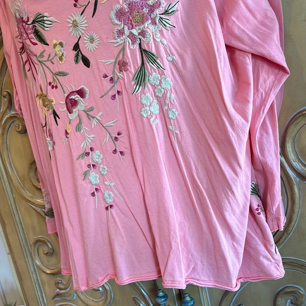 Johnny Was peachy Pink Embroidered Tee - Picture 4 of 11